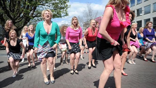 Il Post: l'Olanda ha davvero vietato la minigonna?